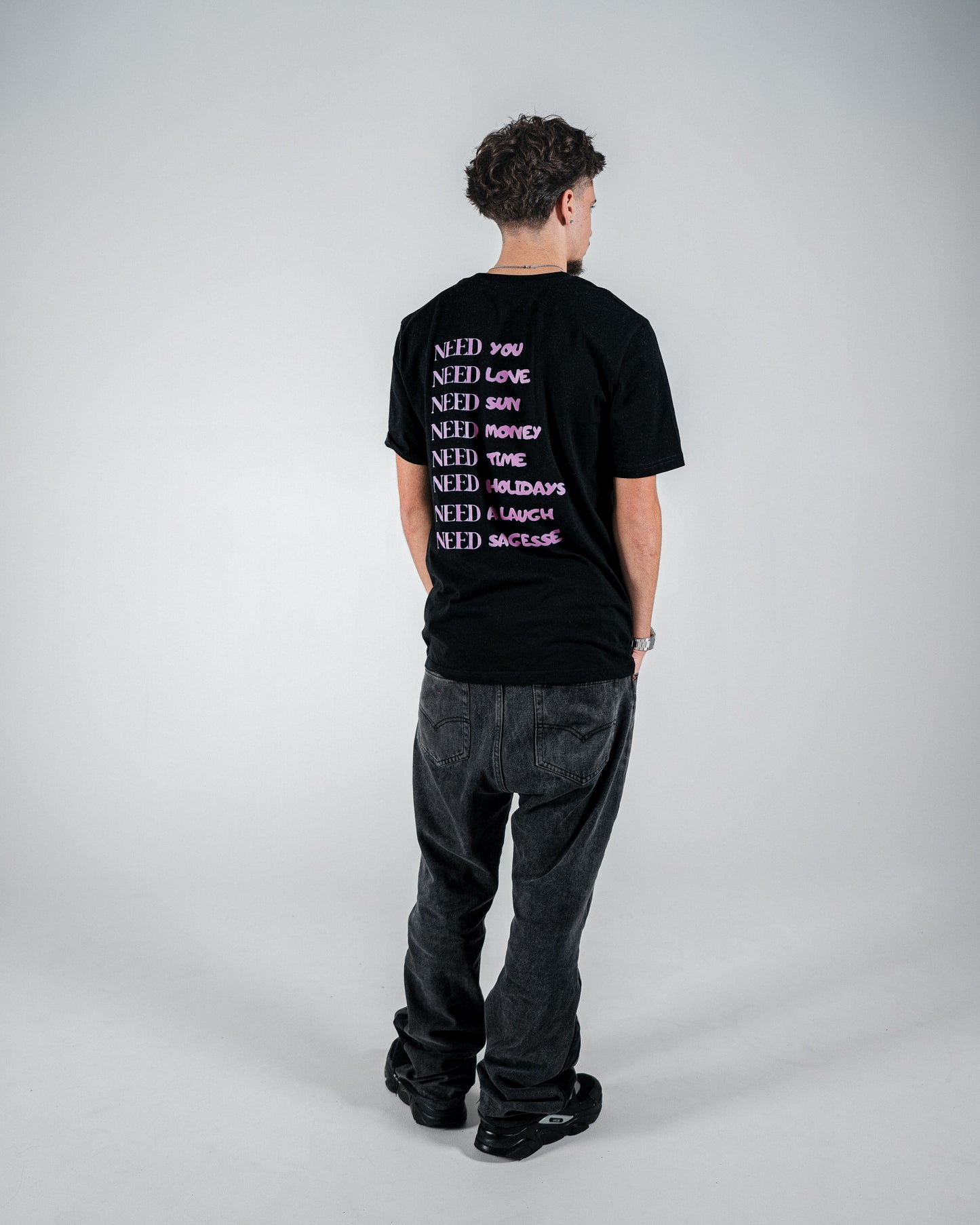 T-shirt NEED - Black